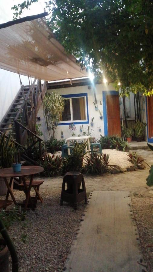 Hostal Jardin Hostel Mahahual Bagian luar foto