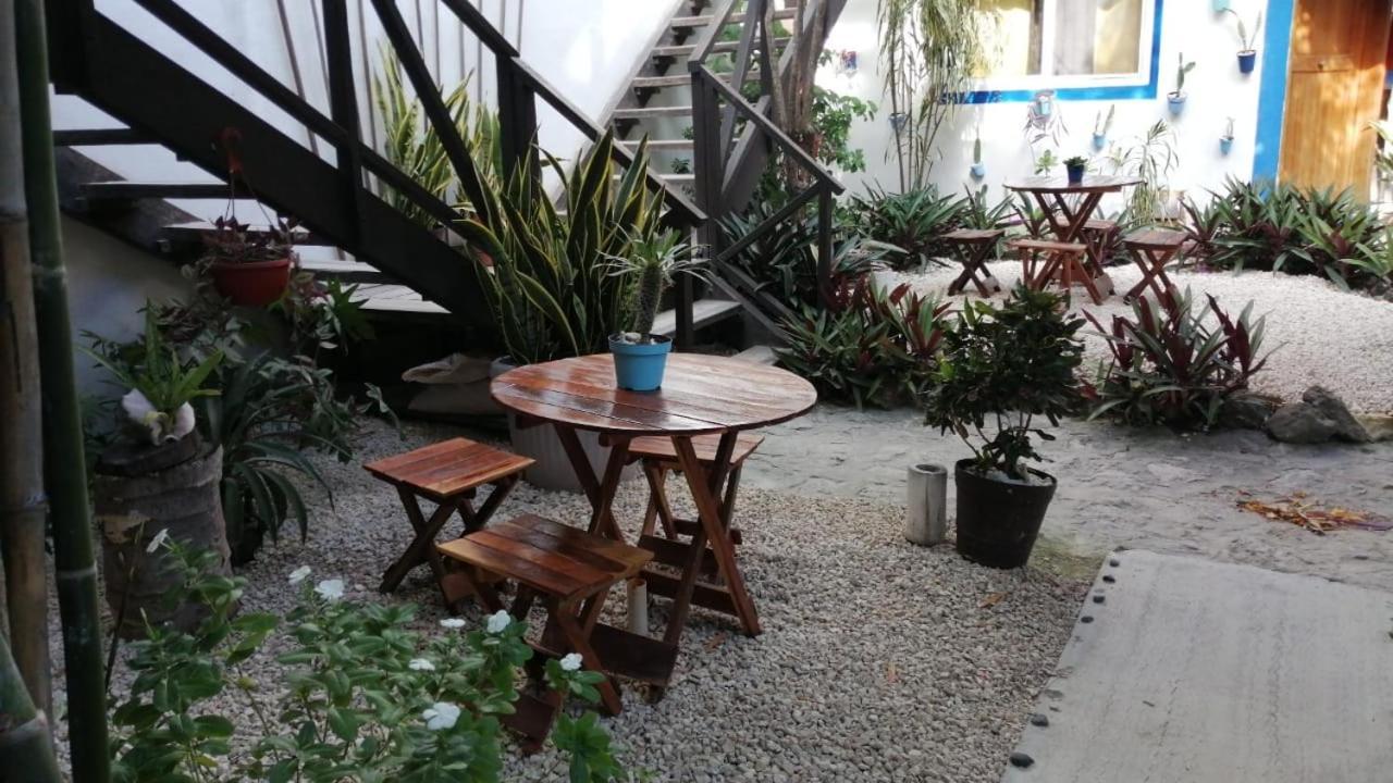 Hostal Jardin Hostel Mahahual Bagian luar foto